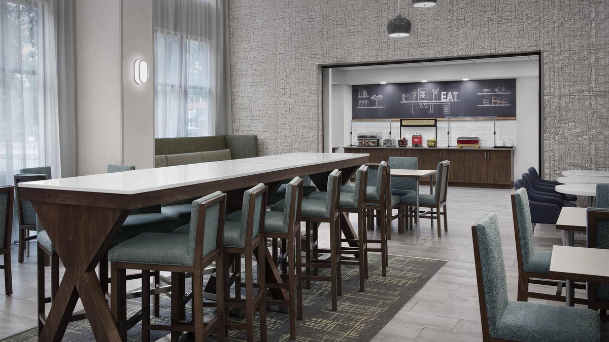 Southside Hotel | Hampton Inn & Suites Jacksonville South - Bartram Park