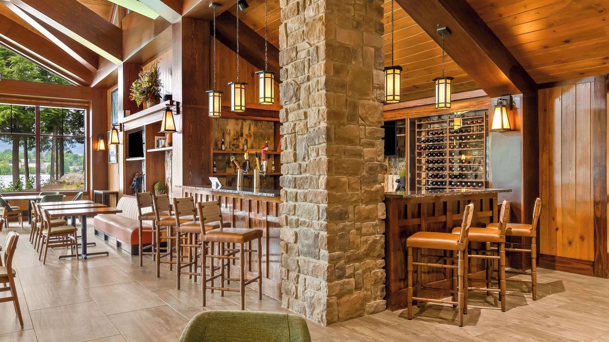 Lake Placid Hotel | Hampton Inn & Suites Lake Placid