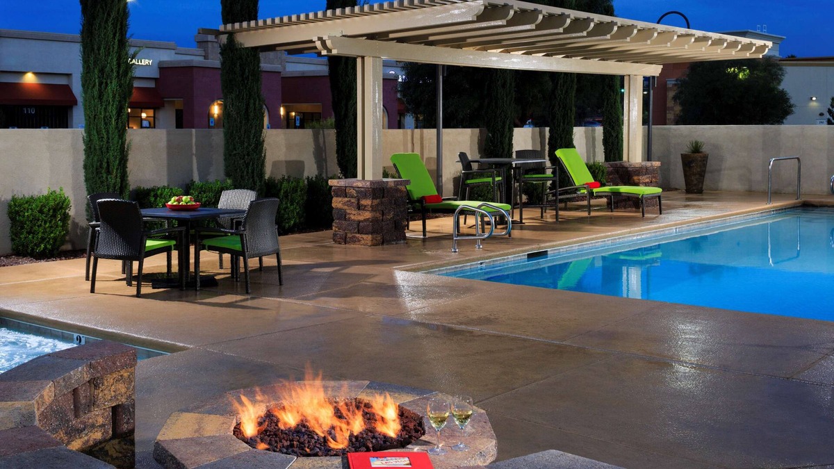Seven Hills Hotel | Hampton Inn & Suites Las Vegas South
