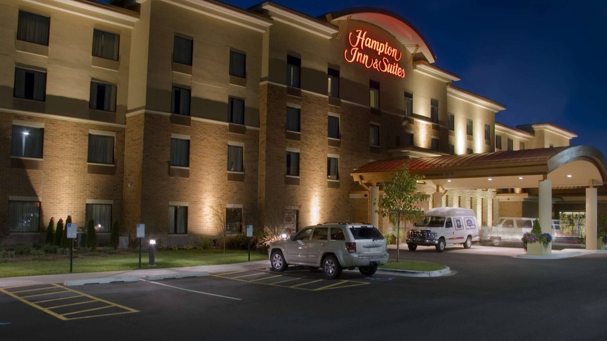 Madison Hotel | Hampton Inn & Suites Madison-West