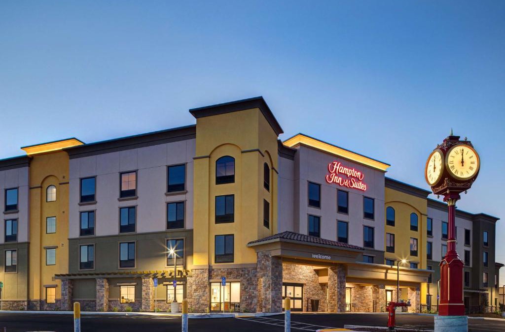 Marina Hotel | Hampton Inn & Suites Marina
