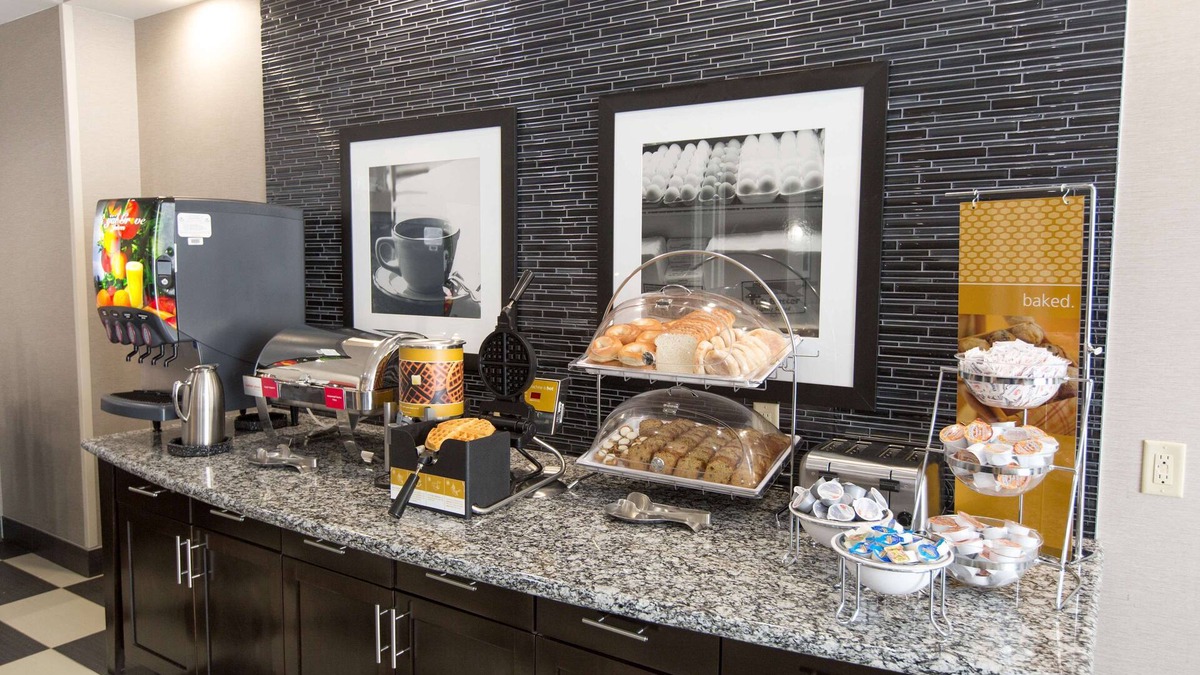 Central Oklahoma City Hotel | Hampton Inn & Suites Oklahoma City Airport