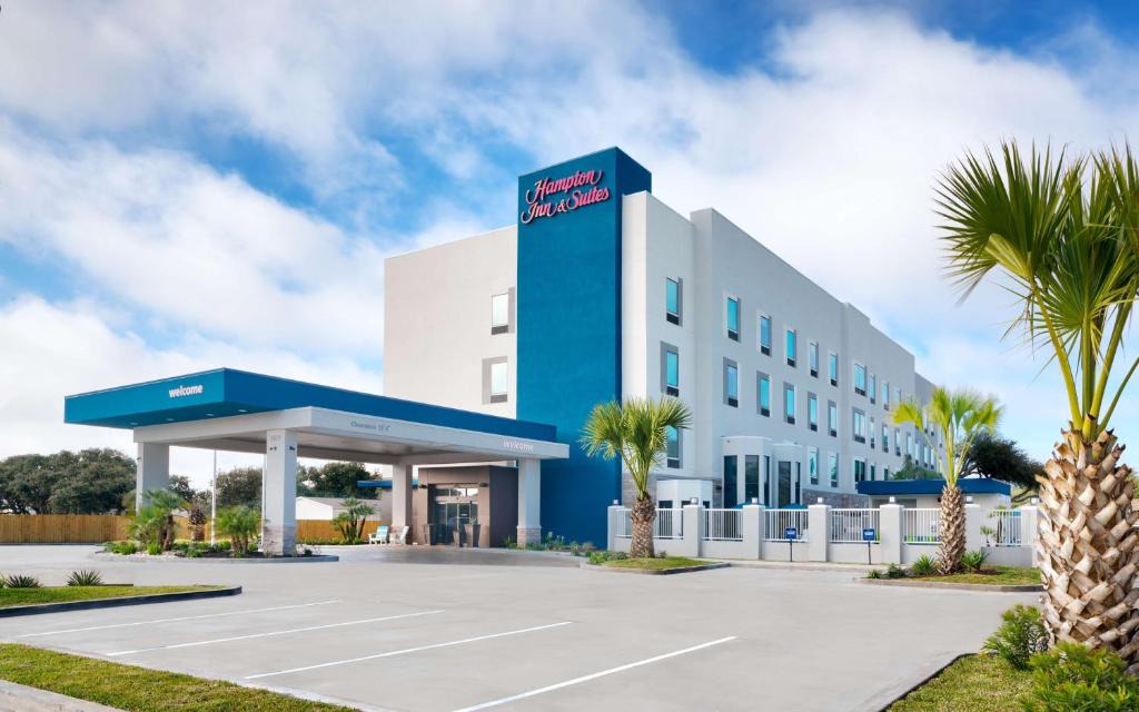 Fulton Hotel | Hampton Inn & Suites Rockport-Fulton
