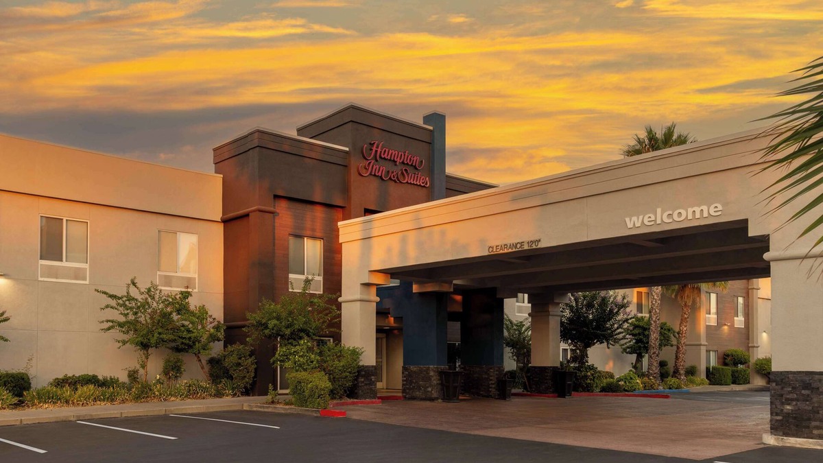 Arden-Arcade Hotel | Hampton Inn & Suites Sacramento-Cal Expo