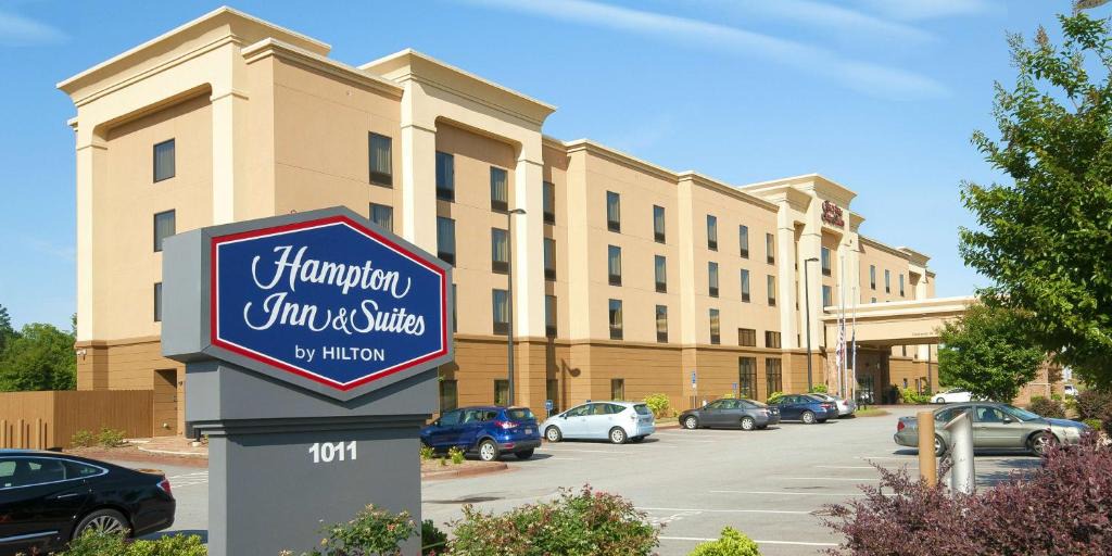 Seneca Hotel | Hampton Inn & Suites Seneca-Clemson Area