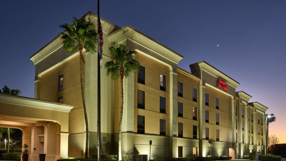 Port Saint Lucie Hotel | Hampton Inn & Suites Port St. Lucie, West