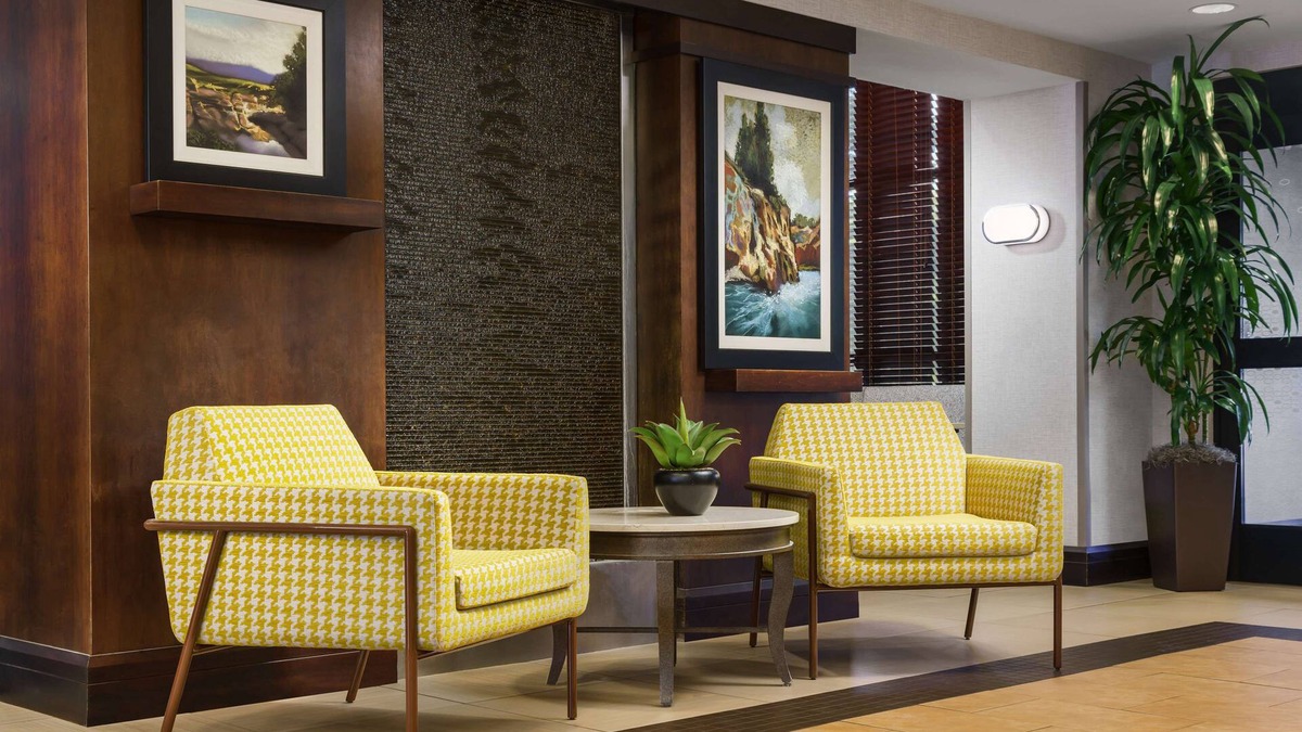 West Sacramento Hotel | Hampton Inn & Suites West Sacramento