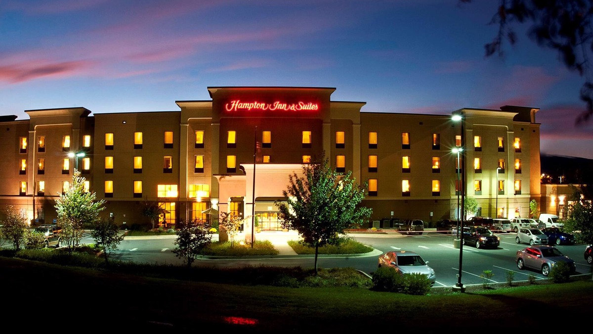 Woodstock Hotel | Hampton Inn & Suites Woodstock, VA