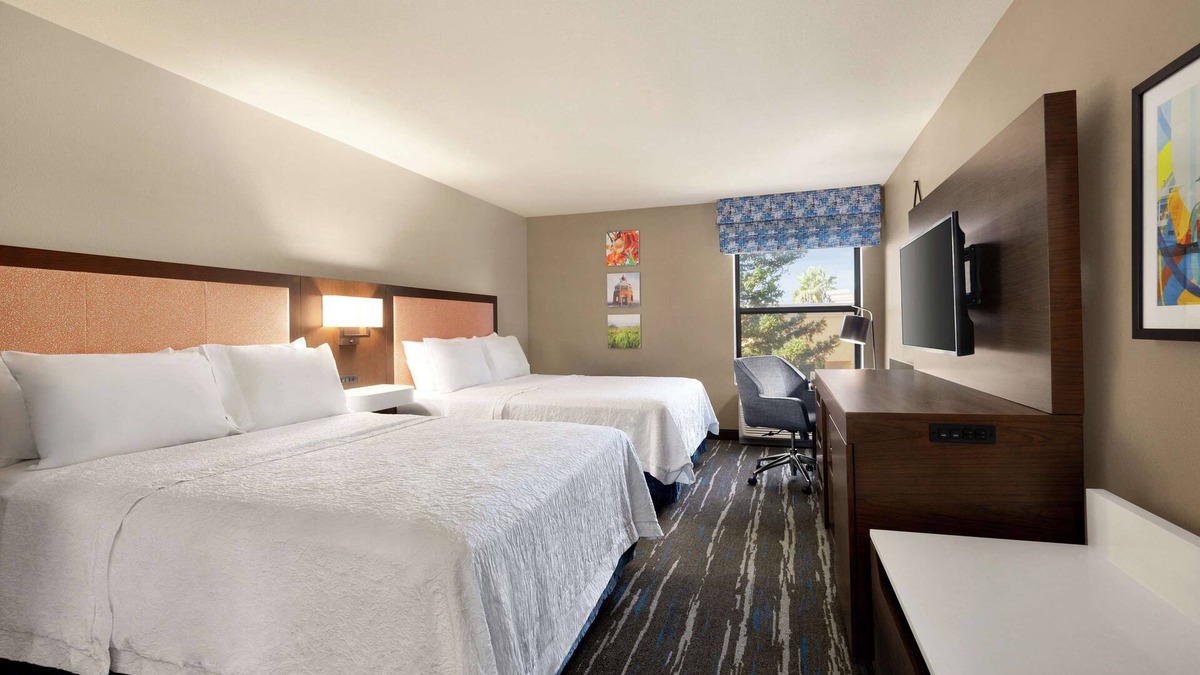 Tracy Hotel | Hampton Inn Tracy