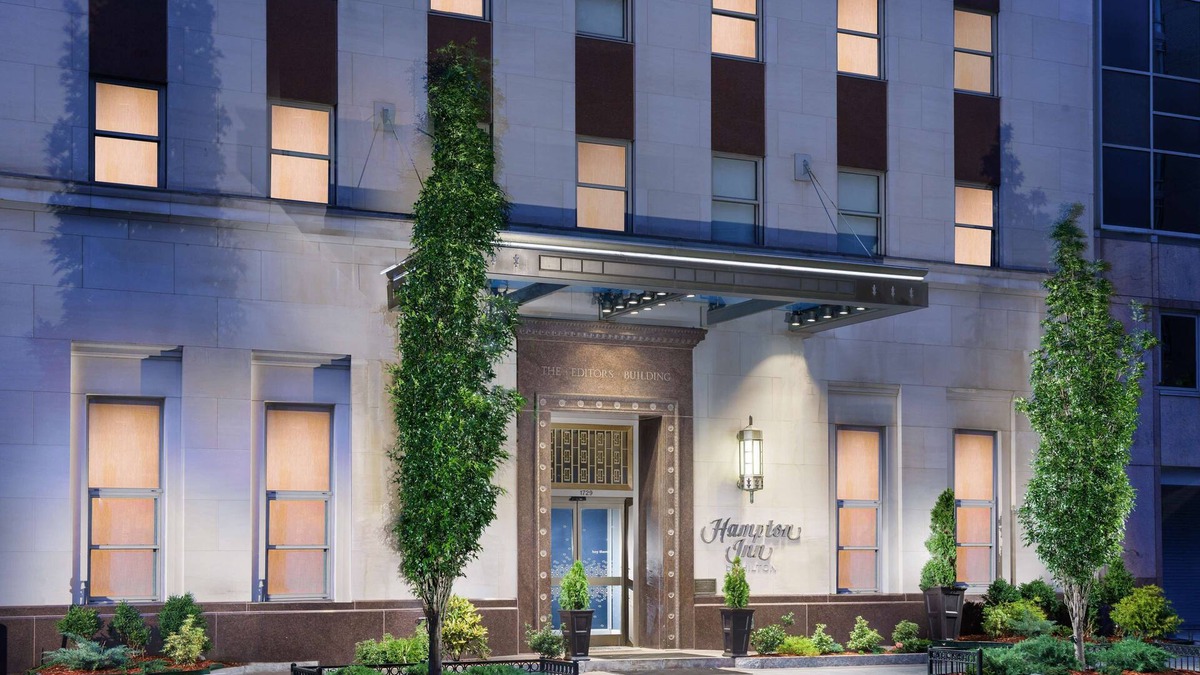 Connecticut Ave - K Street Hotel | Hampton Inn Washington, D.C./White House