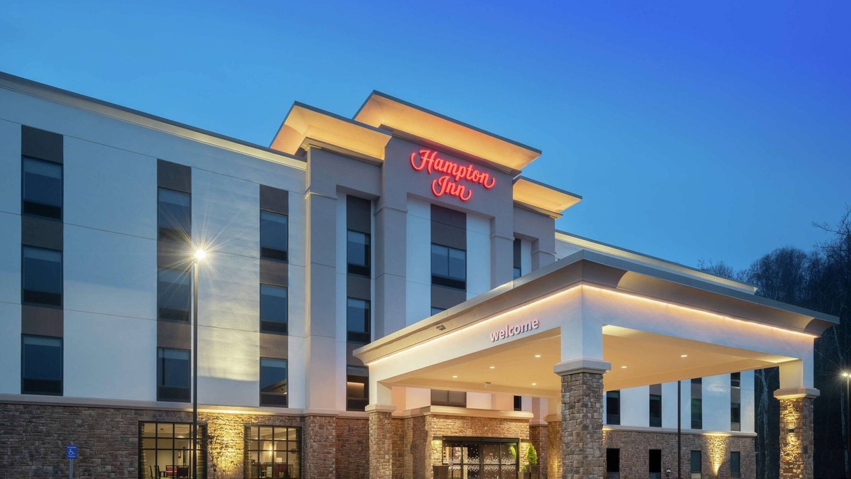 Weston Hotel | Hampton Inn Weston