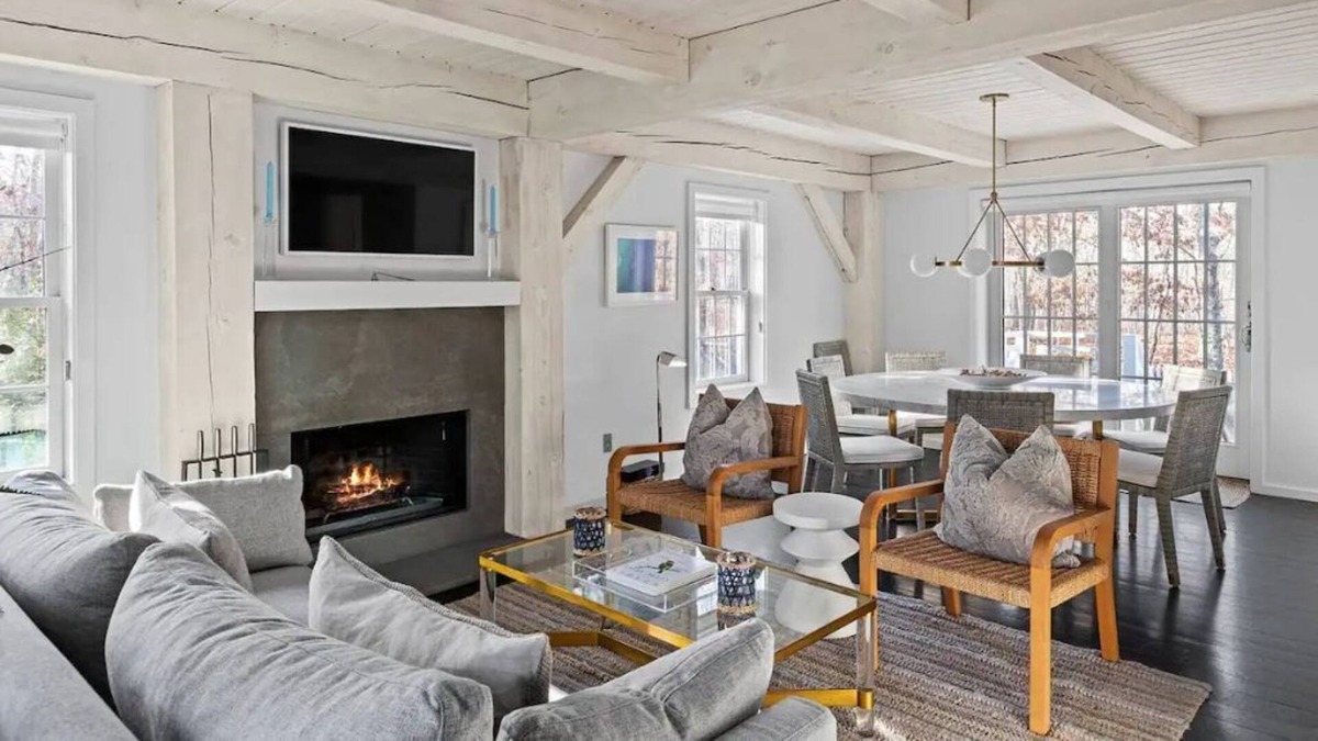 Sag Harbor Cottage | Hamptons Designer Cottage w Pool by Wölffer Estate