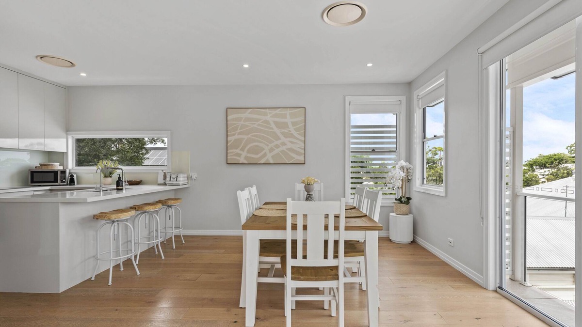 Auchenflower House | Hamptons Town Home~3Bed/2.5Bath/2Car~Auchenflower