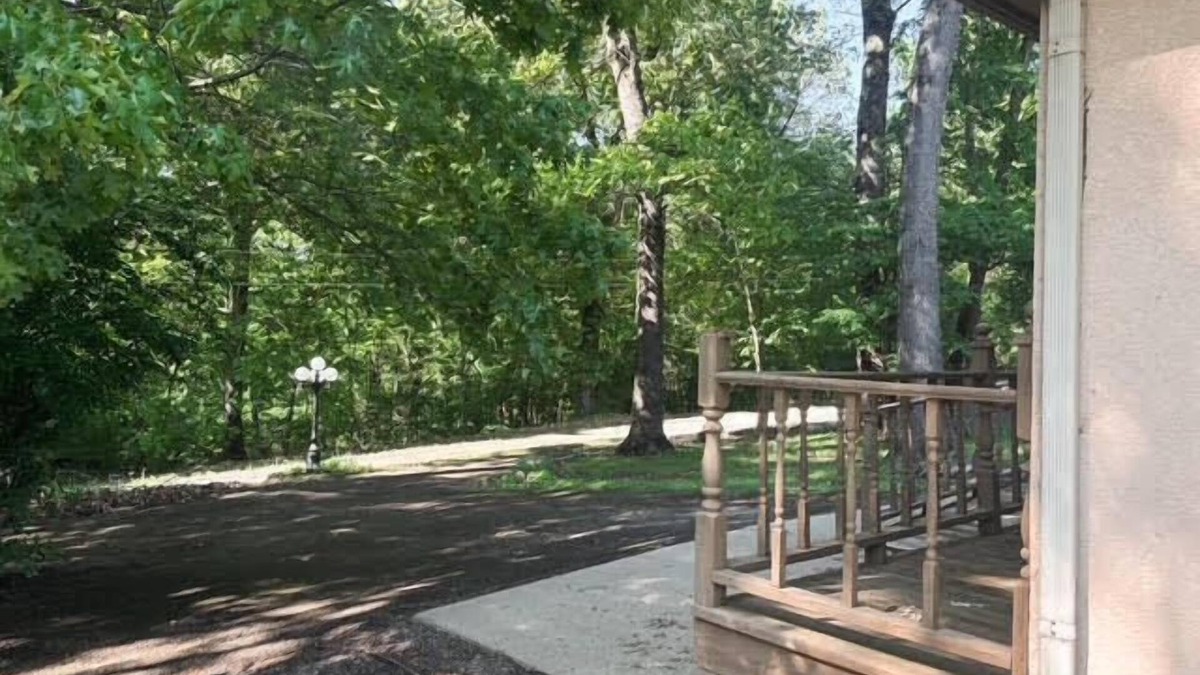 Golconda House | Handicap Accessible Studio w/Full Kitchen on the River