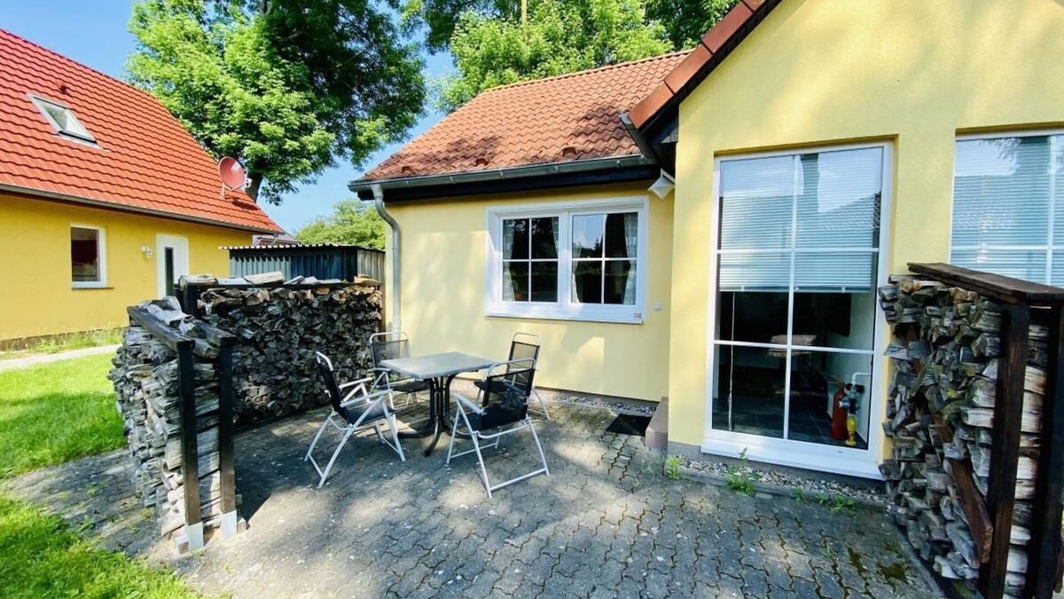 Diedrichshagen Apartment | Hanni, a few minutes to the beach