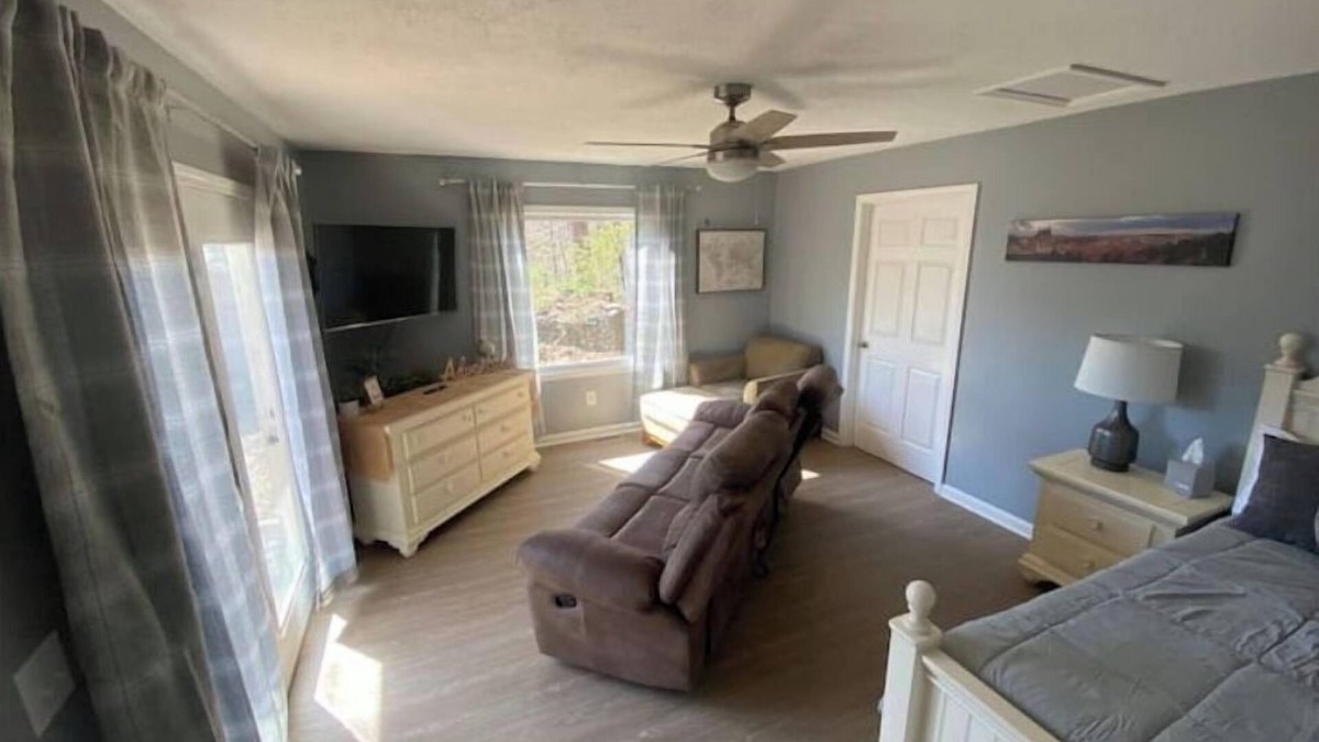 Seneca House | Hanover Haven 3 BR/2 Bath