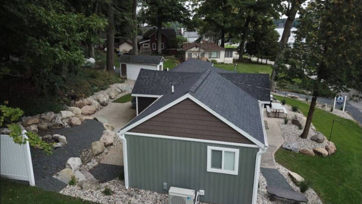 Ludington Cottage | Hansel of The Shiny Pebble Cottages