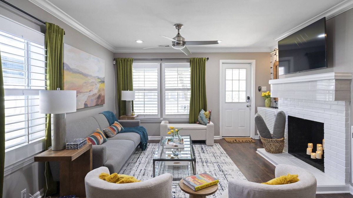 Hapeville House | Hapeville Haven is just 7 mins from Hartsfield Jackson International Airport.