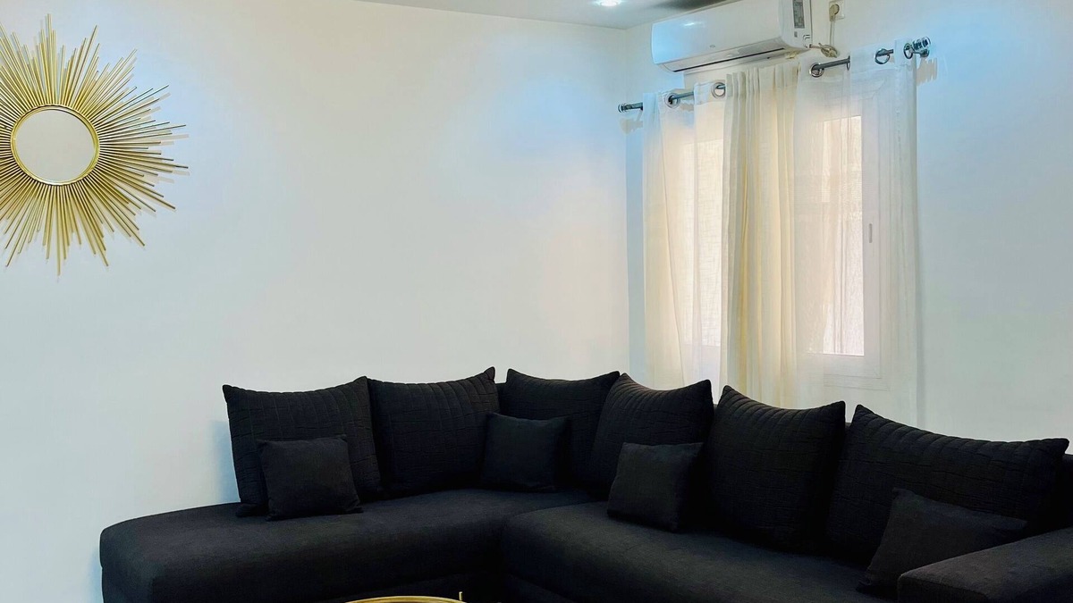 Yof Apartment | Happy apartment by the sea