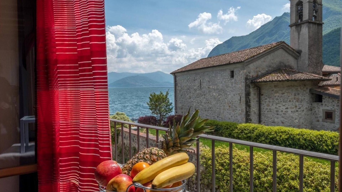 Riva di Solto Apartment | Happy Guest Apartments Lake And Passion
