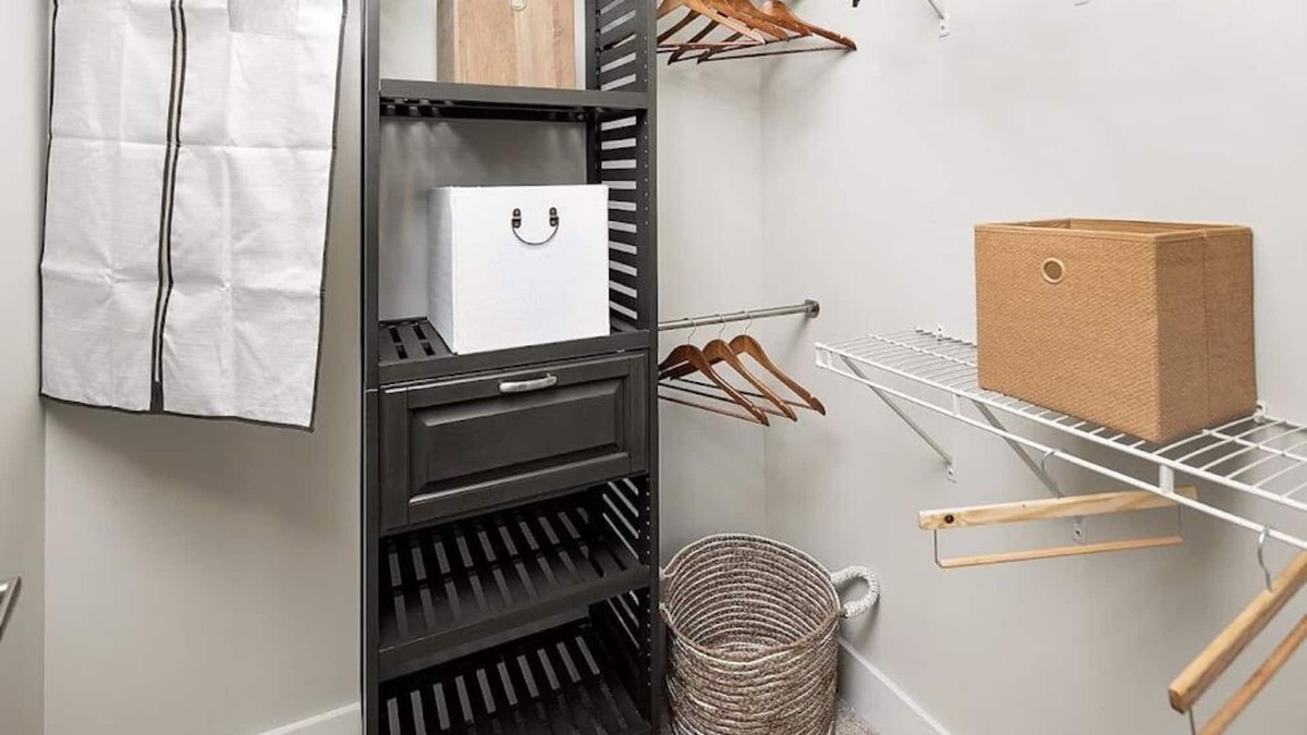 Ladson Apartment | happy home