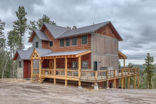 Deadwood House | Happy Hour Hideaway