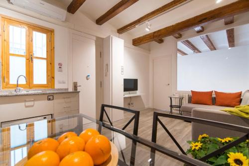 El Poble-sec Apartment | Happy People Ramblas Harbour Apartments