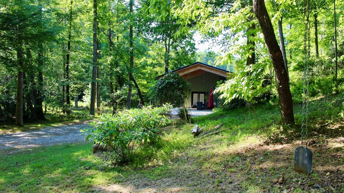 Lenoir House | Happy Valley Home
