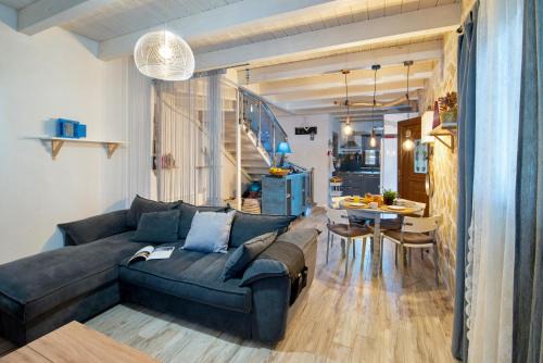 Gaios House | Hara Luxury House