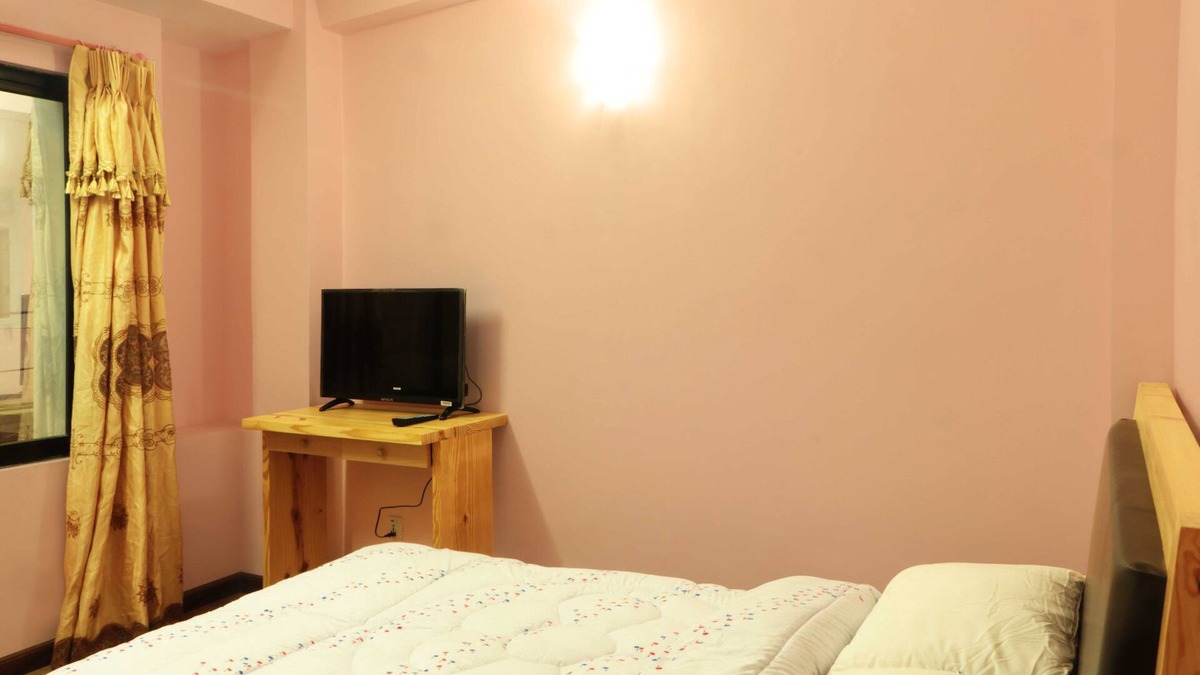Lalitpur House | Harati Home for short and long term stay, fully furnished with spacious bed.
