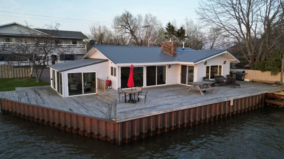 La Pointe House | Harbor Beach House - Right on the Water, located Downtown La Pointe!