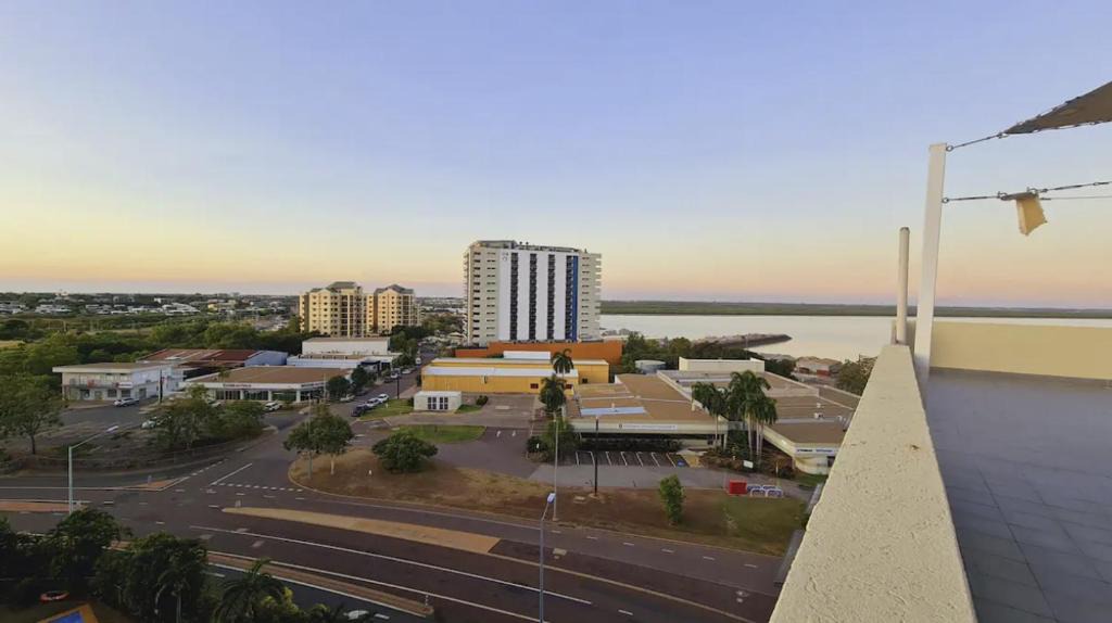 Darwin City Centre House | Harbor City