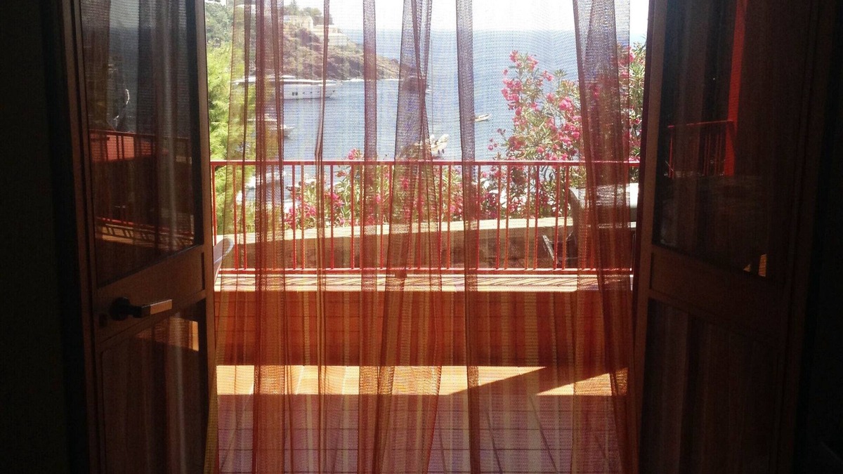 Ustica Apartment | Harbor front - Ustica