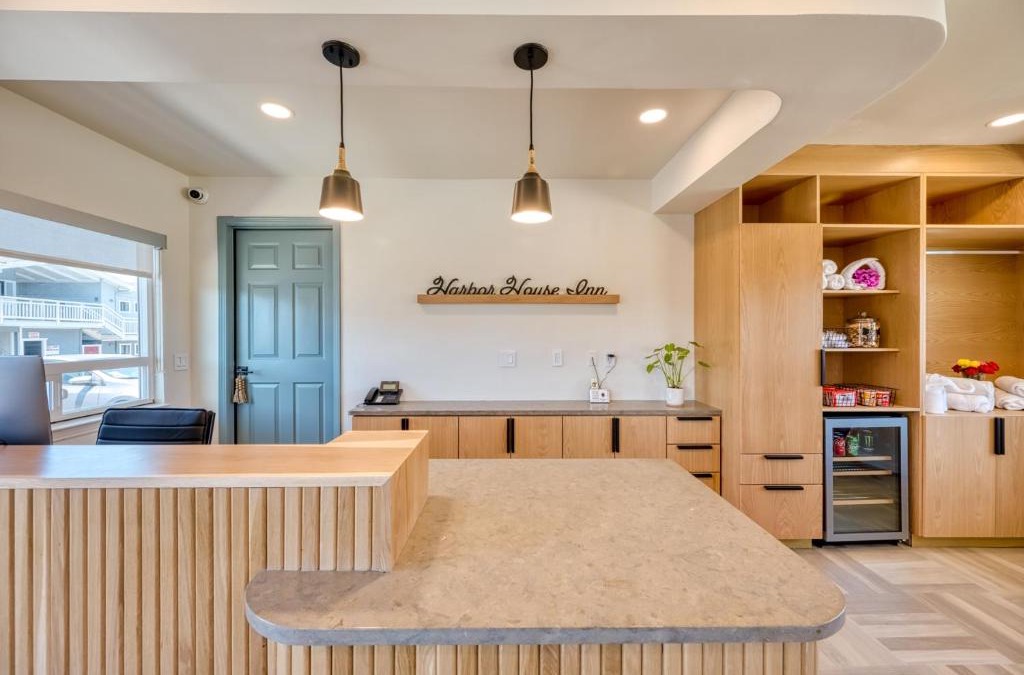 Morro Bay Hotel | Harbor House Inn