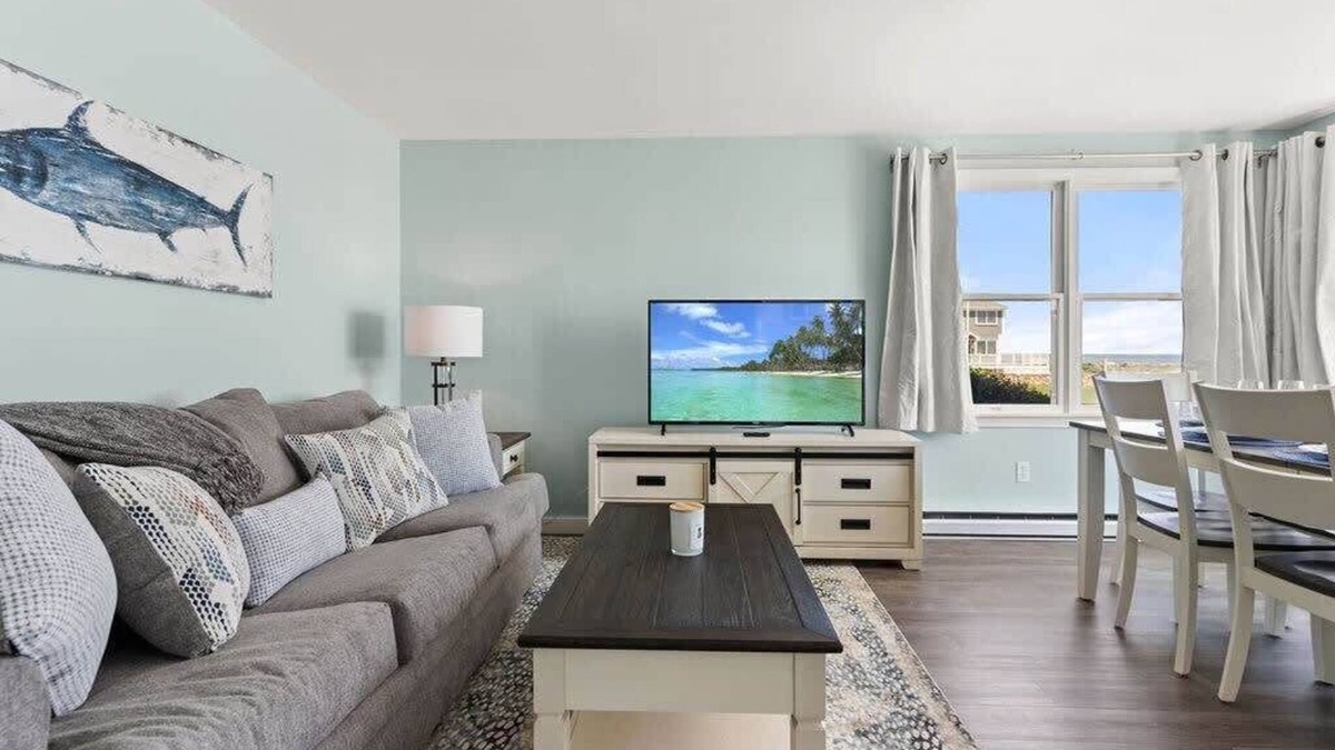 Rye Apartment | Harbor Serenity Private Deck Updated Kitchen