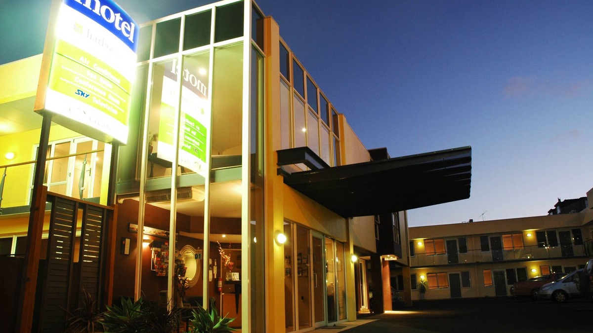 Tauranga Hotel | Harbour City Motor Inn
