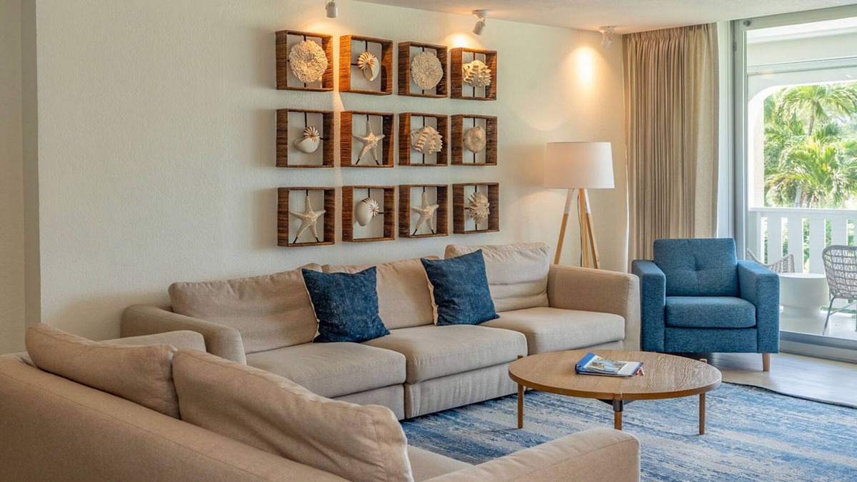 Seven Mile Beach House | Harbour Heights #41 Seven Mile Beach, Second Floor 4 Bedroom, 3.5 Bathroom Townhouse