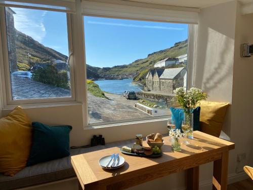 Boscastle Apartment | Harbour Light