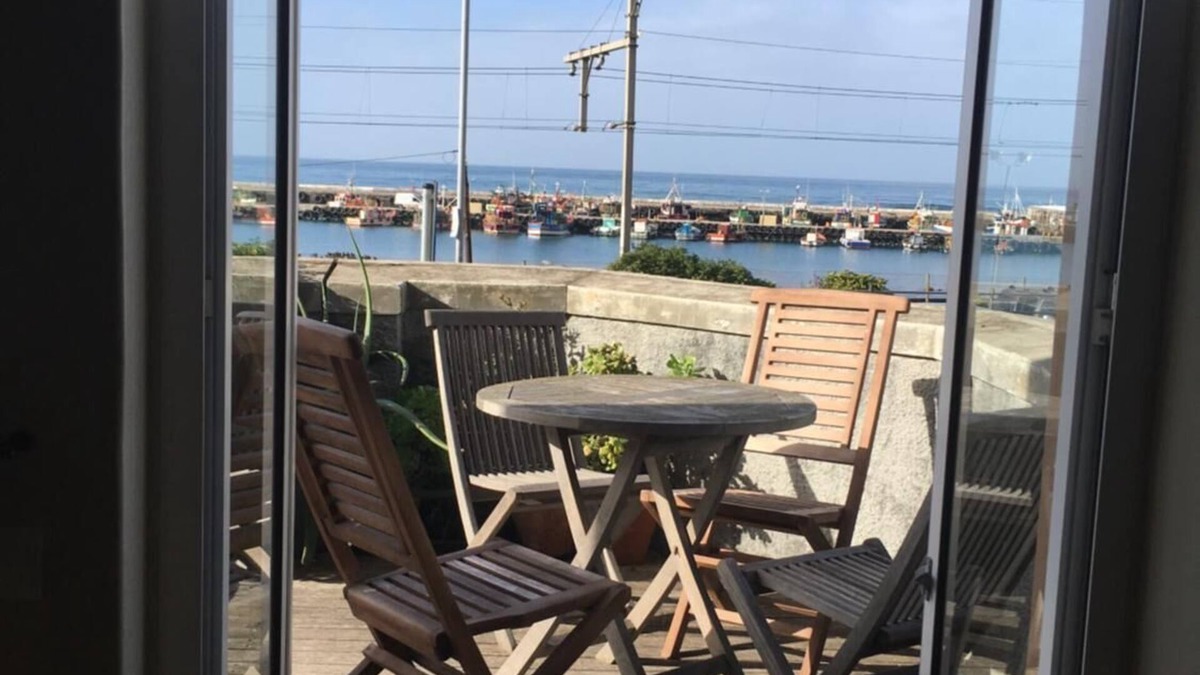 Kalk Bay Hotel | Harbour Place
