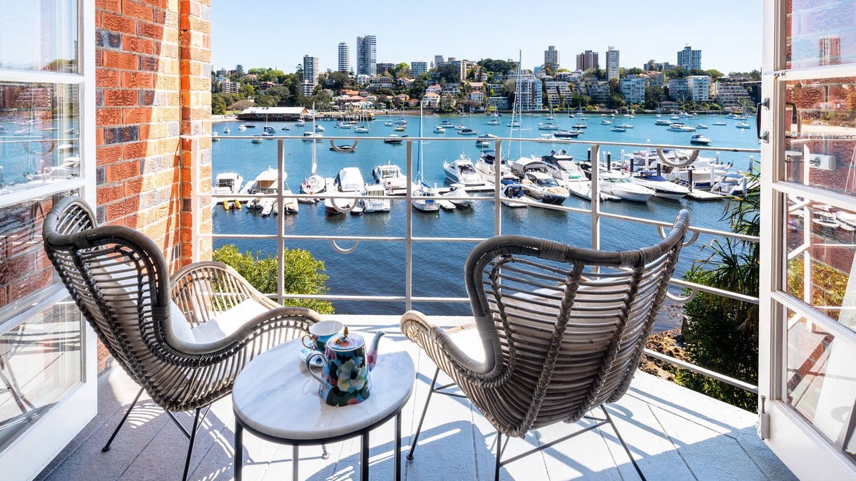 Double Bay Apartment | Harbourside Sanctuary with Spectacular Views