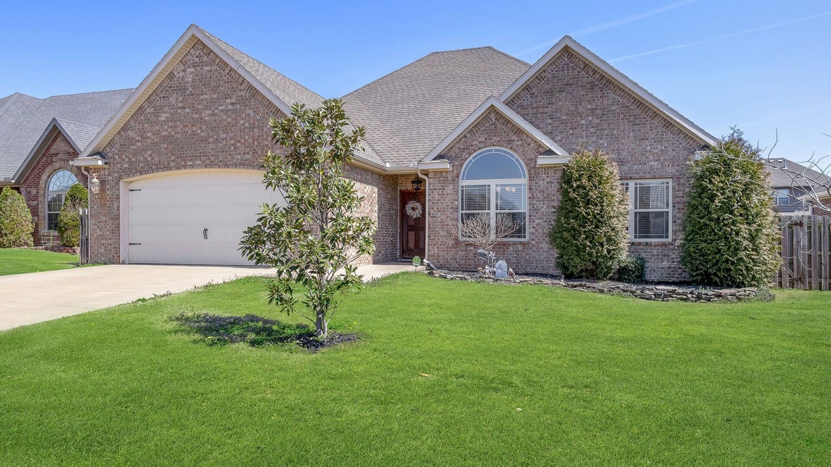 Bentonville House | Harmon Haven Home-King size bed