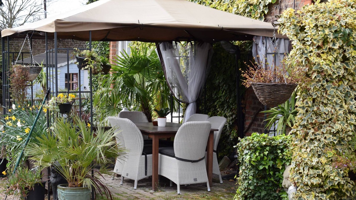 Heathrow Villages House | Harmondsworth Hall Guest House Heathrow