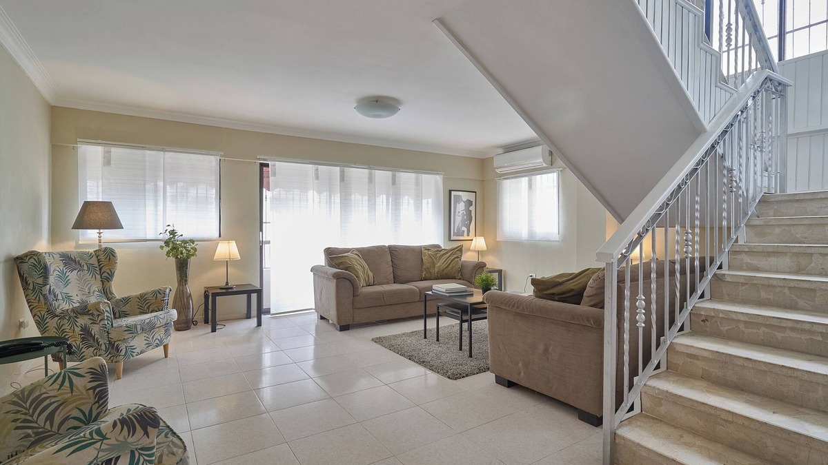 Ensanche Quisqueya Apartment | Harmony 4BR Penthouse Close to Blue Mall with Private Outdoor Rooftop Terrace