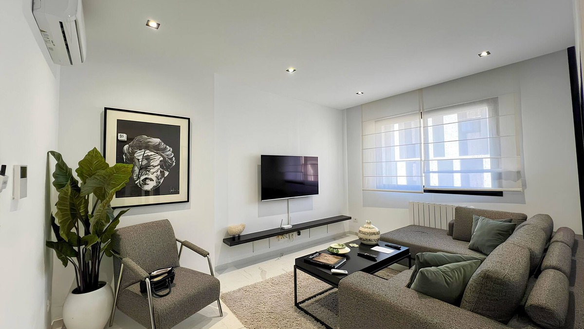 Ain Zaghouan Apartment | Harmony Haven II : Apartment with Pool & Gym