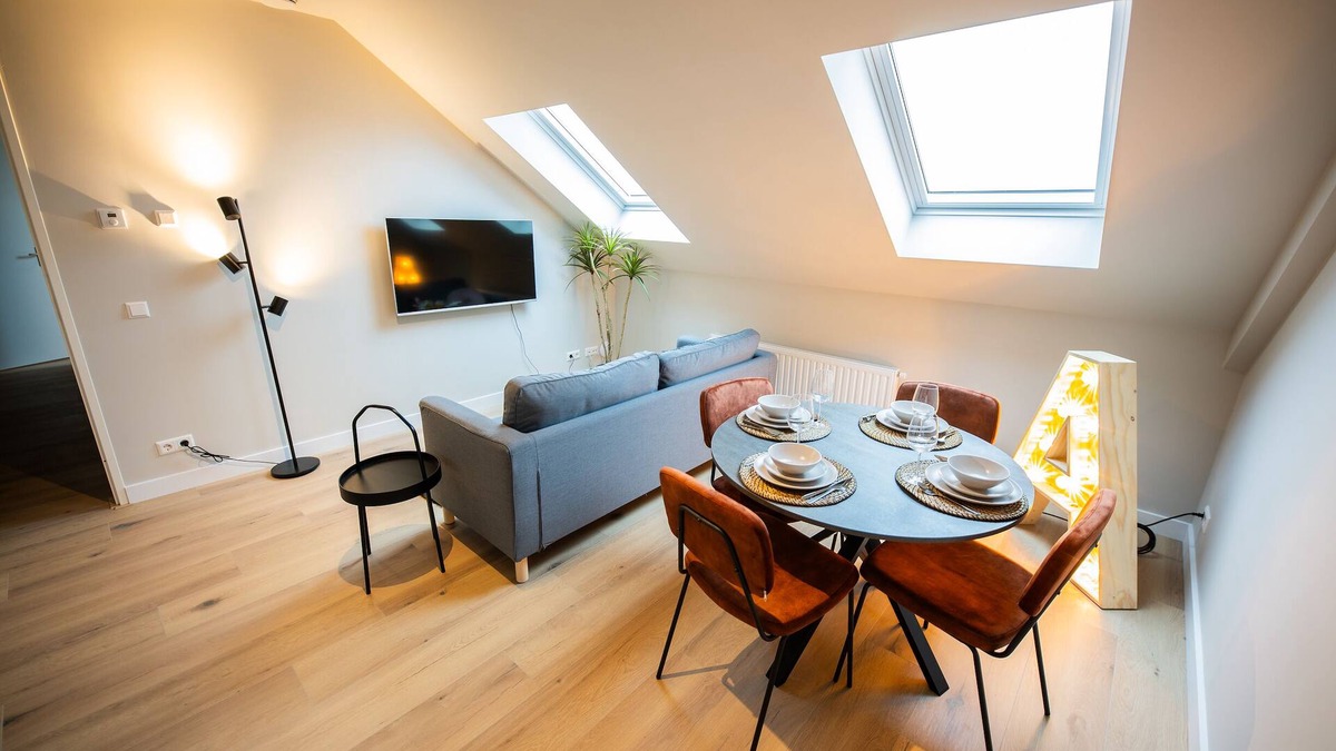 Rotterdam Villa | Harmony Spacious 3BRD Apartment PK15