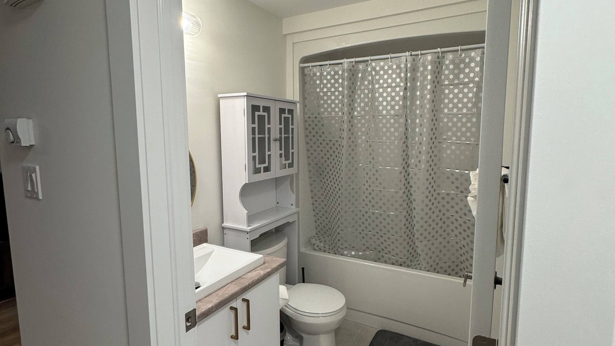 Riverview House | Harnu’s Cozy 1BR in Riverview