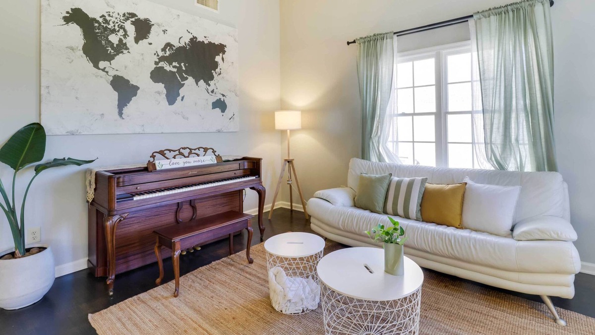 Harrisonburg House | Harrisonburg Townhome w/ Yard - 1 Mi to JMU Campus