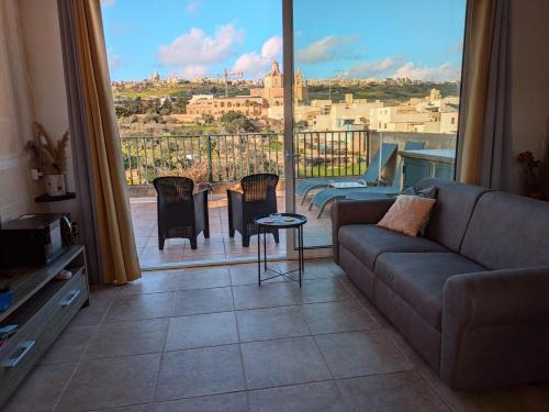 Ghajnsielem Apartment | Harruba Flt 3 Triq il Gudja