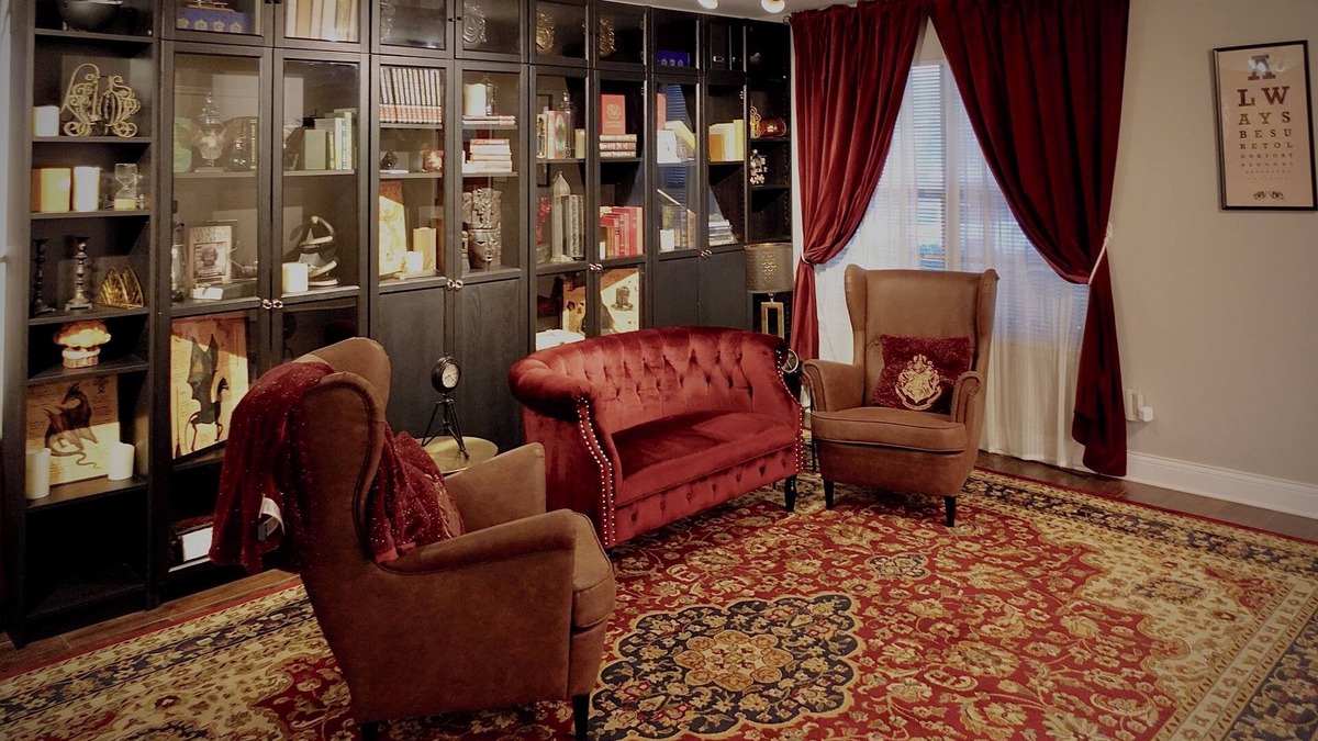 West San Antonio House | Harry Potter inspired vacation rental MINUTES from Seaworld, 6 Flags, & Lackland