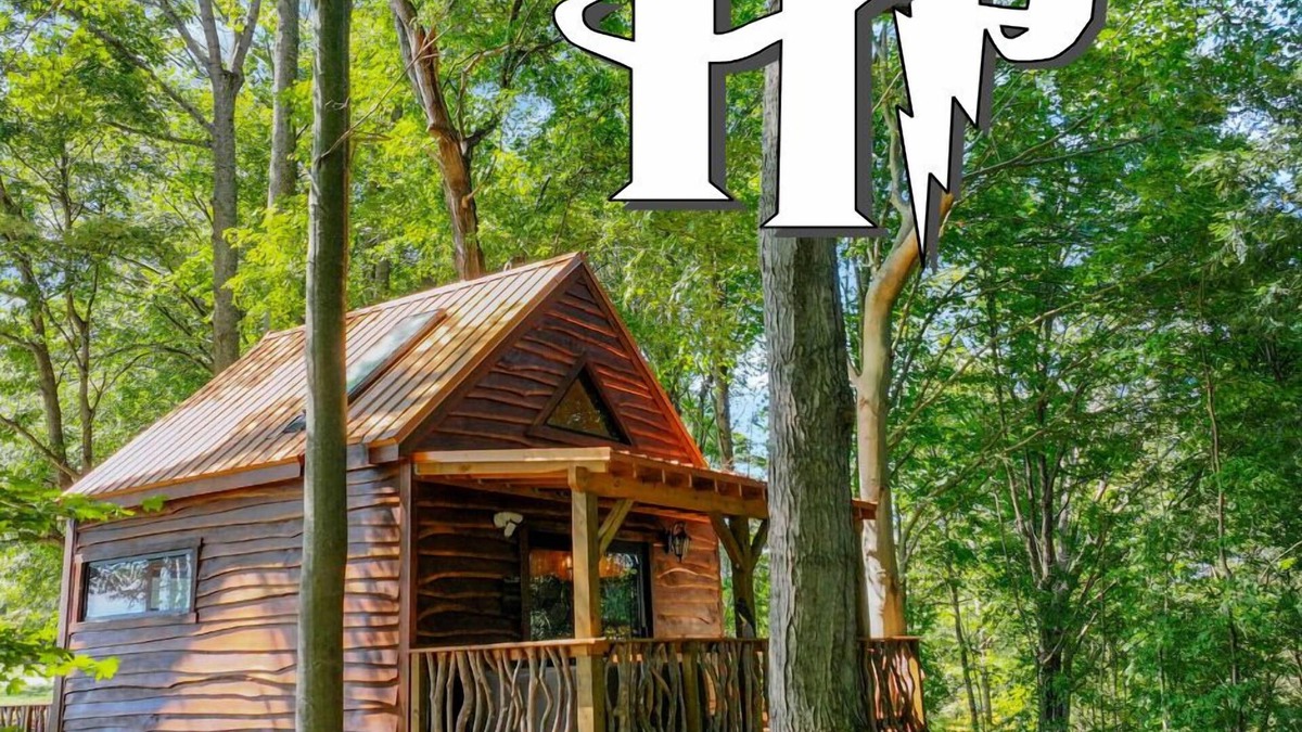 Rockbridge House | Harry Potter's Treehouse Burrow